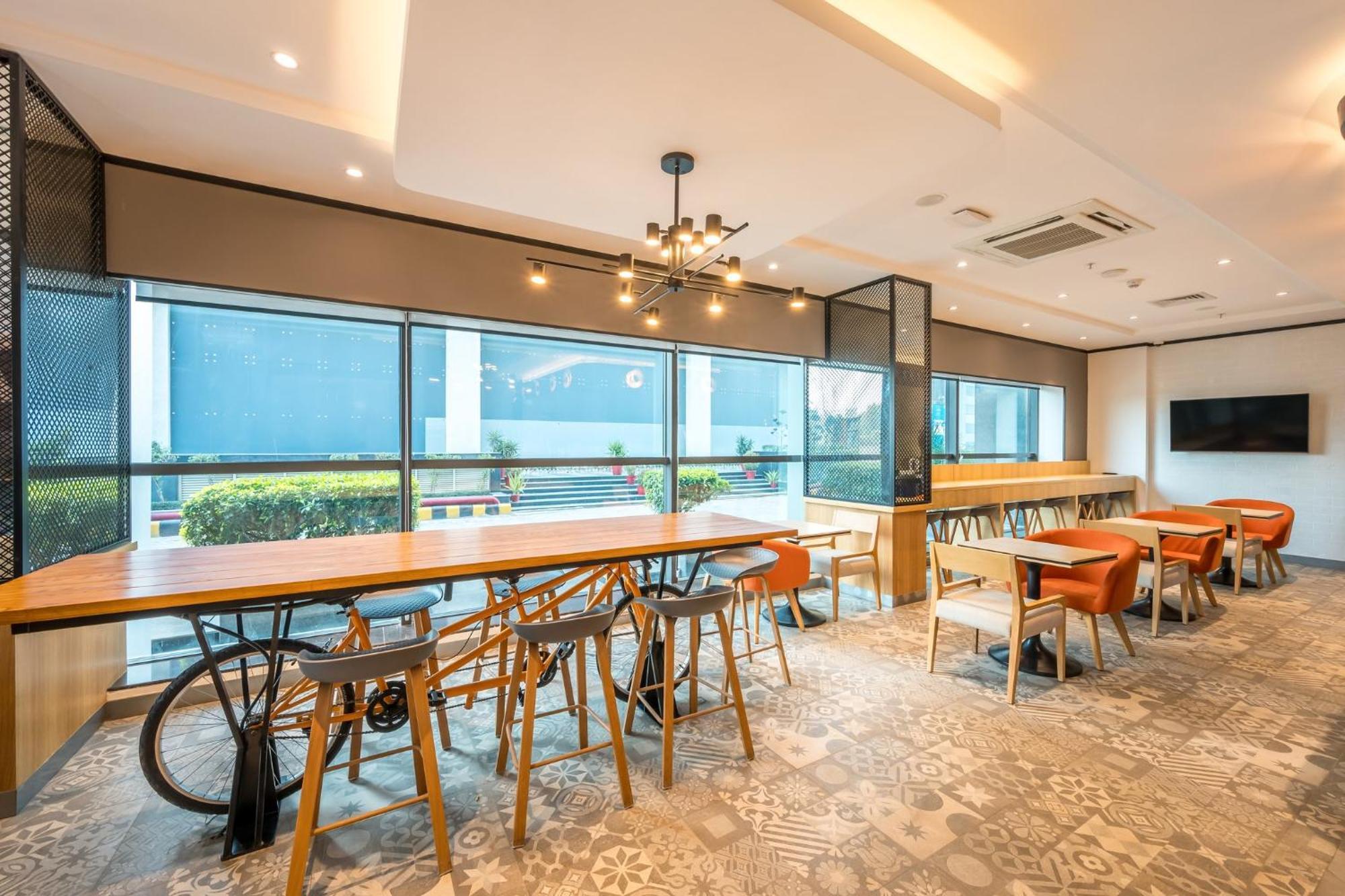 Holiday Inn Express Greater Noida Knowledge Park By Ihg Bagian luar foto